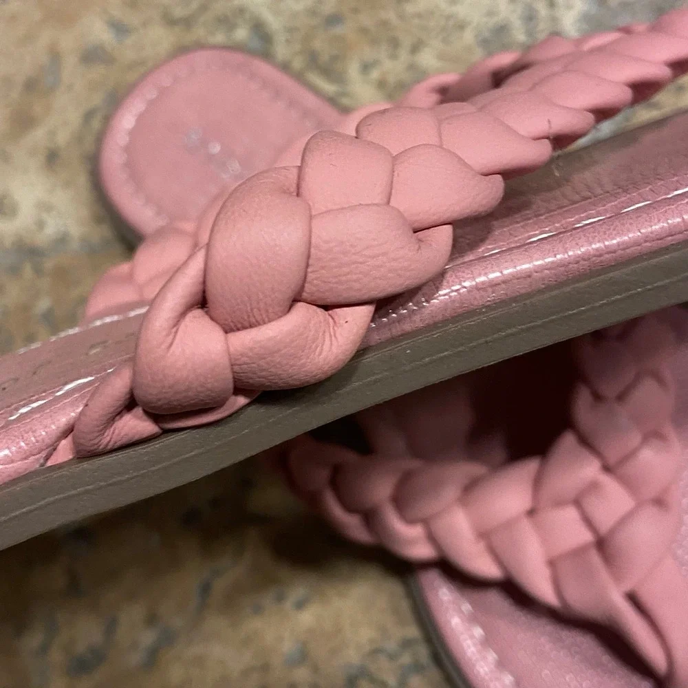 Articles of Society Capri Pink Braided Thong Sandals Lizard Embossed 2159 size 7